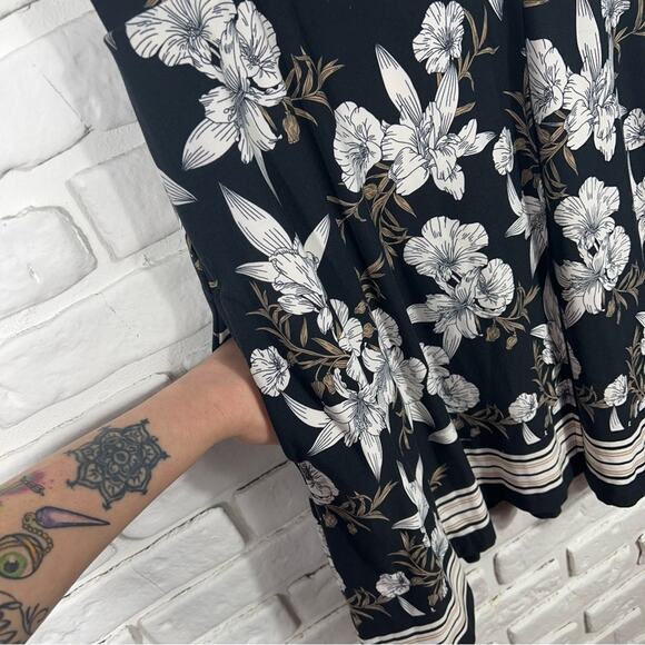 Soma Floral Mock Wrap Dress Size Small - Picture 6 of 9